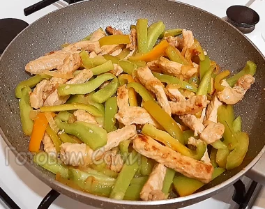 Жареное мясо с перцем