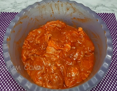 куриные бедра на гриле маринуем