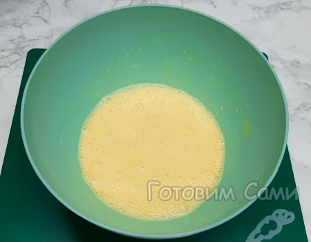 добавляем сметану