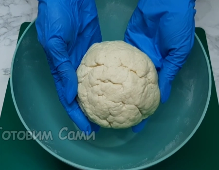 вымешиваем тесто