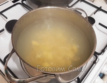 варим картофель