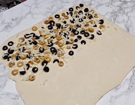 тесто с начинкой